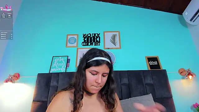 Snapshot of EngelStone chatting on February 2025 01:54:02 AM EngelStone online show from February 2025 01:54:02 AM