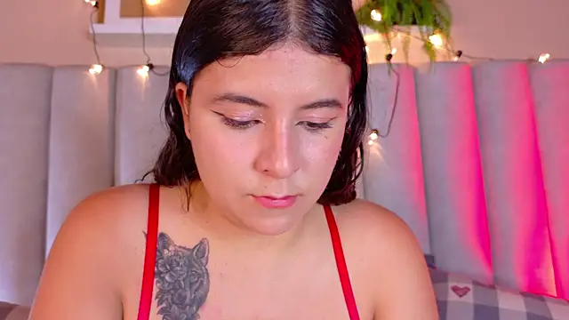 Snapshot of EngelStone chatting on September 2025 07:37:02 PM EngelStone online show from September 2025 07:37:02 PM