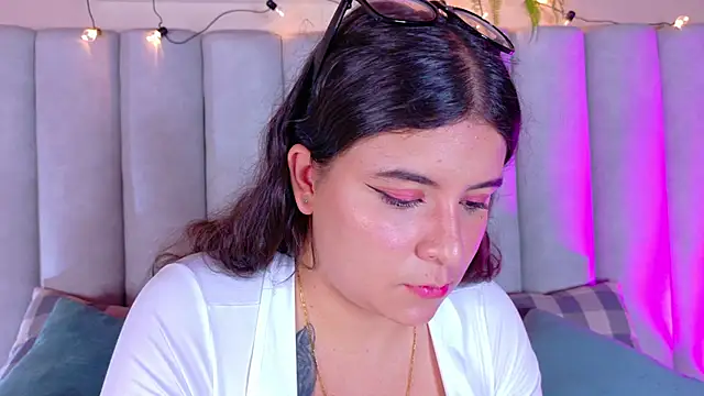 Snapshot of EngelStone chatting on September 2025 07:39:01 PM EngelStone online show from September 2025 07:39:01 PM