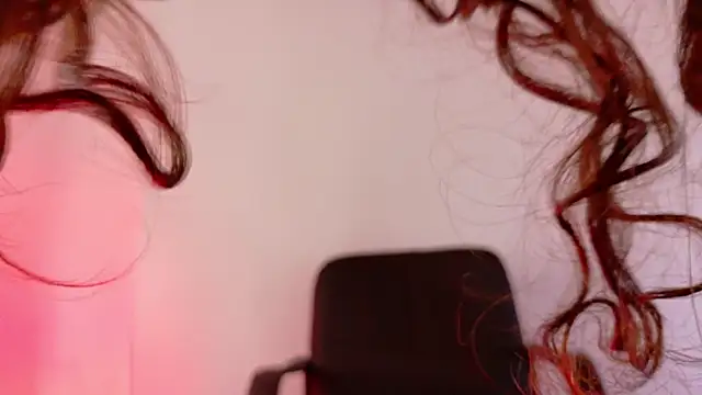 Snapshot of EngelStone chatting on October 2025 07:42:02 PM EngelStone online show from October 2025 07:42:02 PM