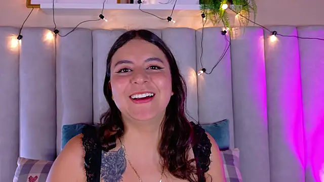 Snapshot of EngelStone chatting on October 2025 07:34:02 PM EngelStone online show from October 2025 07:34:02 PM