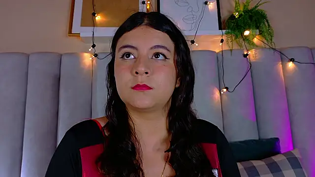 Snapshot of EngelStone chatting on October 2025 07:24:01 PM EngelStone online show from October 2025 07:24:01 PM