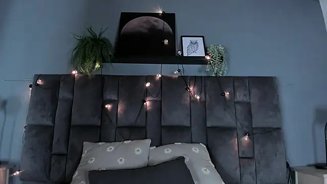 Snapshot of EngelStone chatting on March 2026 08:02:01 PM EngelStone online show from March 2026 08:02:01 PM