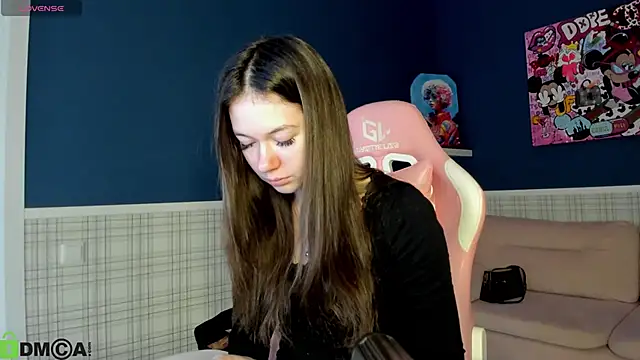 Nicole Charm online show from January 2026 11:41:02 PM