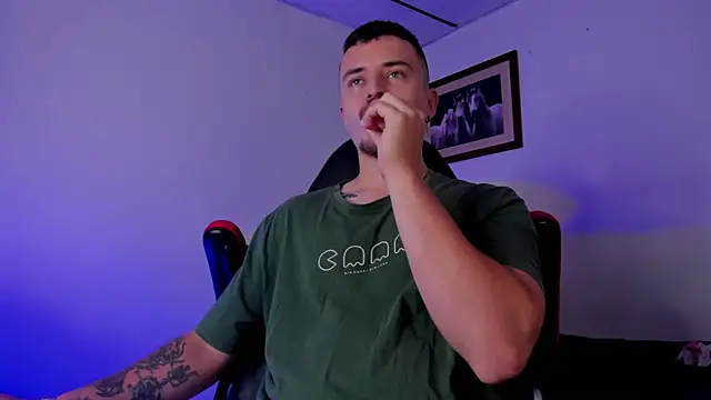 james connor2 online show from December 2024 06:34:02 PM