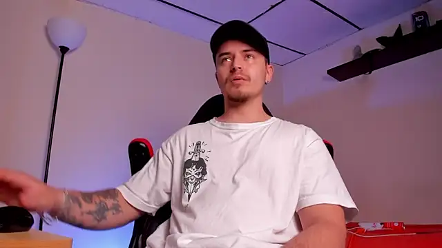 james connor2 online show from October 2025 07:02:02 PM