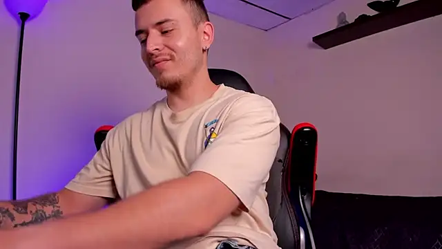 james connor2 online show from November 2025 07:15:02 PM