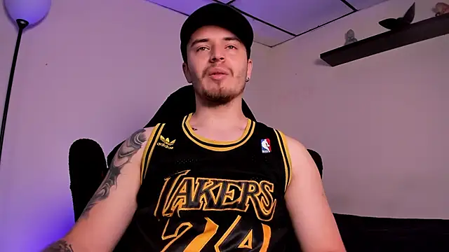 Snapshot of james_connor2 chatting on December 2025 03:17:01 PM james connor2 online show from December 2025 03:17:01 PM