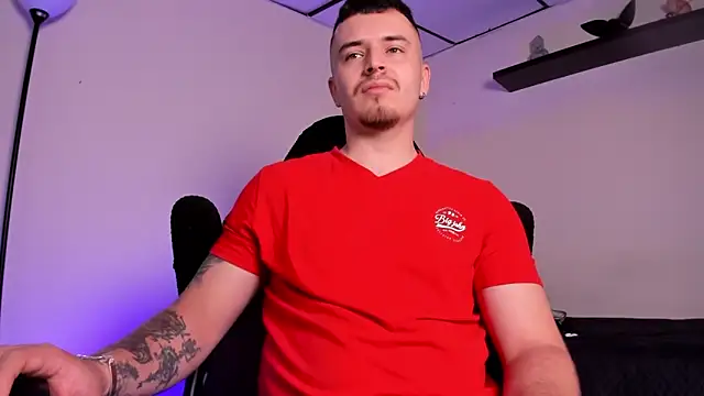 Snapshot of james_connor2 chatting on December 2025 06:58:01 PM james connor2 online show from December 2025 06:58:01 PM