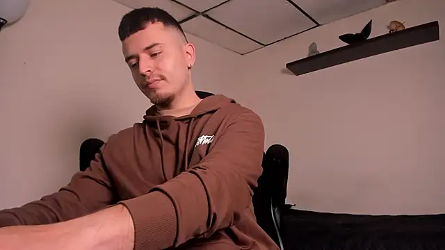 Snapshot of james_connor2 chatting on December 2025 06:48:01 PM james connor2 online show from December 2025 06:48:01 PM