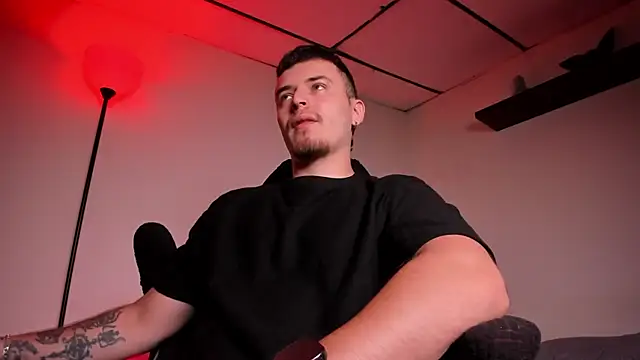 Snapshot of james_connor2 chatting on February 2026 06:37:02 PM james connor2 online show from February 2026 06:37:02 PM