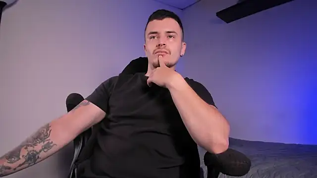 james connor2 online show from April 2026 07:19:01 PM