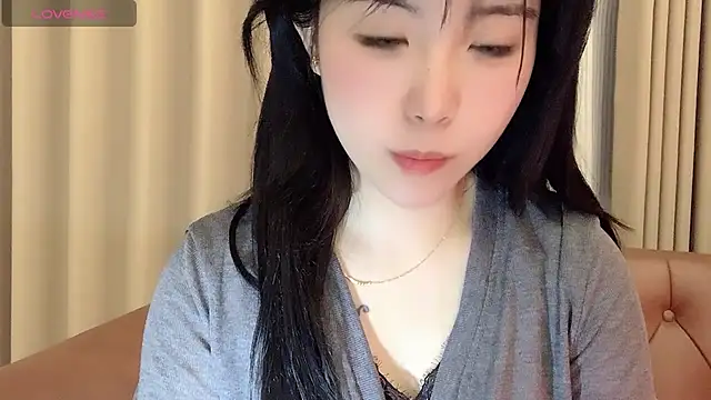 NickiBloom online show from February 2025 12:28:01 PM