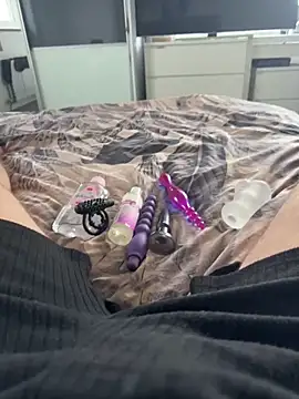 Snapshot of MarriedManBigCock chatting on April 2026 11:06:01 AM MarriedManBigCock online show from April 2026 11:06:01 AM