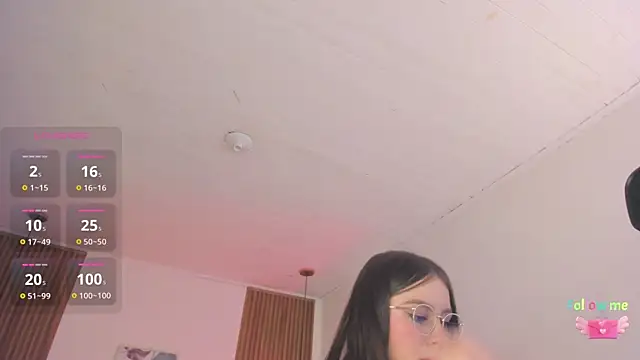 Snapshot of TiffanyWright chatting on December 2025 01:18:02 PM TiffanyWright online show from December 2025 01:18:02 PM