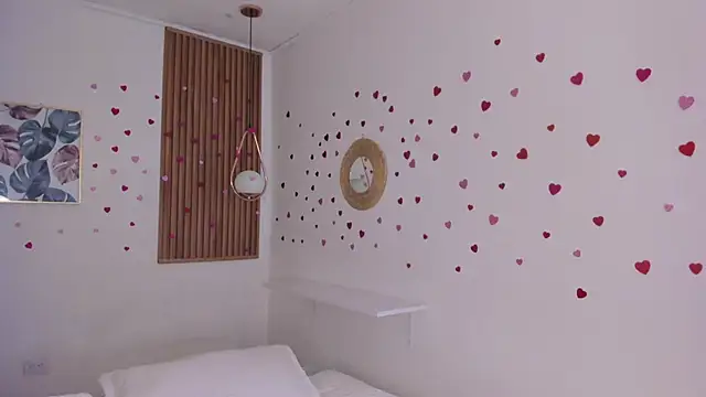 Snapshot of TiffanyWright chatting on February 2026 01:33:02 PM TiffanyWright online show from February 2026 01:33:02 PM