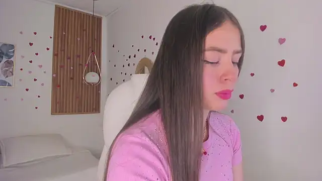 Snapshot of TiffanyWright chatting on February 2026 02:12:02 AM TiffanyWright online show from February 2026 02:12:02 AM