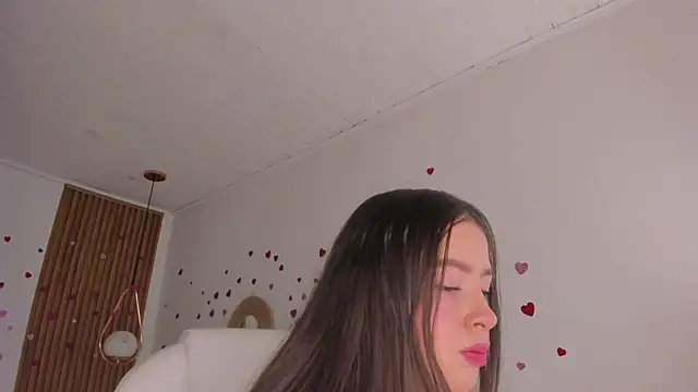 Snapshot of TiffanyWright chatting on March 2026 01:35:02 PM TiffanyWright online show from March 2026 01:35:02 PM