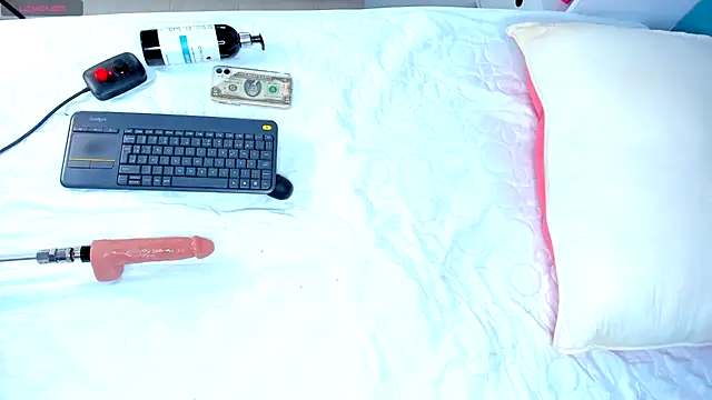 CintiaVega online show from February 2025 02:45:01 PM