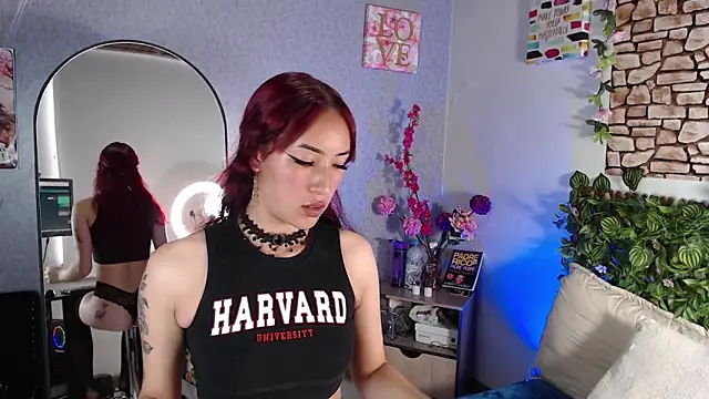 Cassie fletcher  online show from December 2024 06:45:01 PM