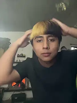 Snapshot of FlpGmz chatting on October 2025 07:48:02 PM FlpGmz online show from October 2025 07:48:02 PM