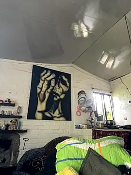 Snapshot of FlpGmz chatting on November 2025 06:32:01 PM FlpGmz online show from November 2025 06:32:01 PM