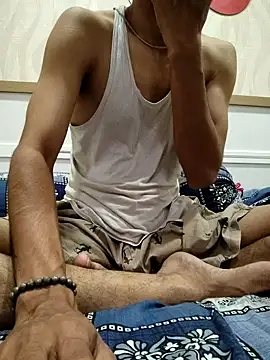 Snapshot of king_boy chatting on April 2026 09:28:01 PM king boy online show from April 2026 09:28:01 PM