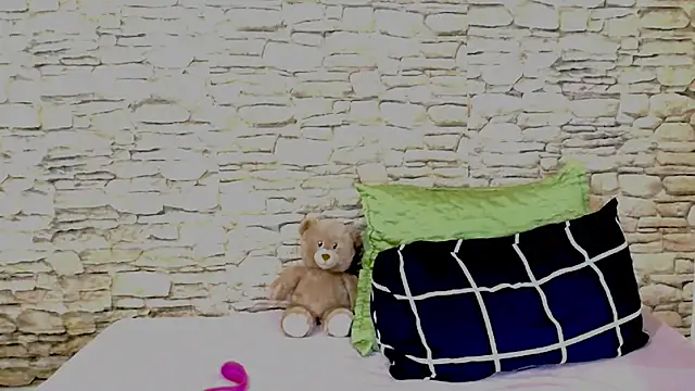 Snapshot of EbonyOlive69 chatting on January 2026 05:27:02 PM EbonyOlive69 online show from January 2026 05:27:02 PM