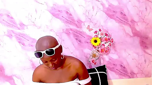 Snapshot of EbonyOlive69 chatting on February 2026 05:09:02 PM EbonyOlive69 online show from February 2026 05:09:02 PM