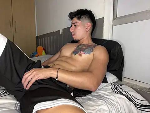 Snapshot of danielv_95 chatting on January 2025 01:43:01 AM danielv 95 online show from January 2025 01:43:01 AM