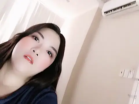 Snapshot of family196 chatting on February 2026 03:32:01 AM family196 online show from February 2026 03:32:01 AM