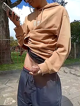 Cuervo maniaco online show from November 2025 06:18:02 PM