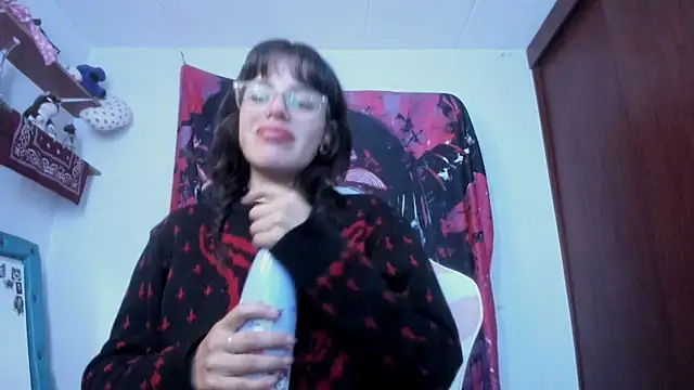 Lucyfx666 online show from May 2026 07:15:02 AM
