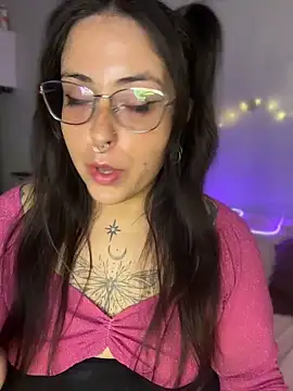 Snapshot of Mizztikaa chatting on April 2026 06:58:01 PM Mizztikaa online show from April 2026 06:58:01 PM