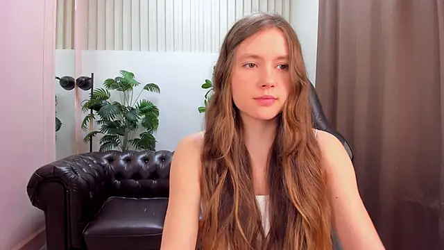 Snapshot of MaryannSoftt chatting on March 2025 03:24:02 PM MaryannSoftt online show from March 2025 03:24:02 PM