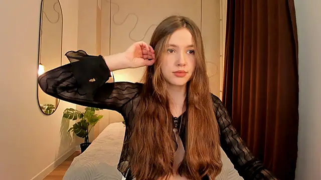 Snapshot of MaryannSoftt chatting on December 2025 03:40:02 PM MaryannSoftt online show from December 2025 03:40:02 PM