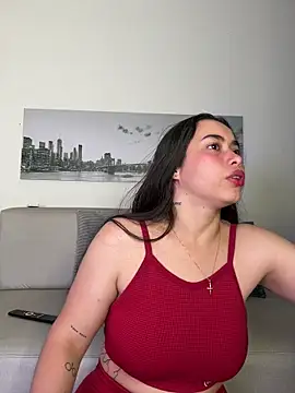SophieRoyals online show from May 2026 02:13:02 PM