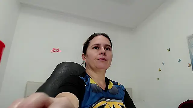 victoria jones online show from April 2026 02:03:02 PM