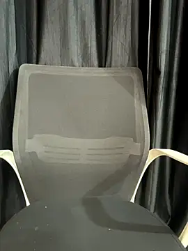 Snapshot of Diya_Chopra chatting on December 2025 04:52:02 AM Diya Chopra online show from December 2025 04:52:02 AM