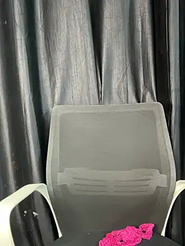 Snapshot of Diya_Chopra chatting on February 2026 04:39:02 AM Diya Chopra online show from February 2026 04:39:02 AM