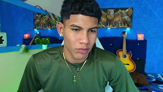 Damian latinxxx online show from January 2025 06:01:02 AM