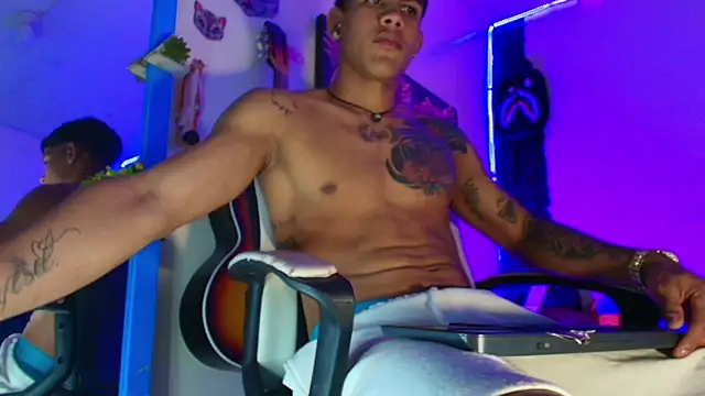 Damian latinxxx online show from January 2025 06:13:02 AM