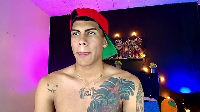 Damian latinxxx online show from March 2025 03:00:01 AM