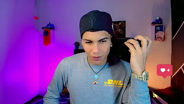 Damian latinxxx online show from March 2025 03:00:02 AM