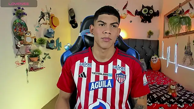 Damian latinxxx online show from November 2025 03:01:01 AM