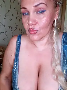 IsabellaBoni online show from September 2025 06:15:02 AM