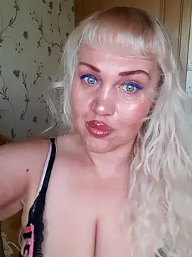 IsabellaBoni online show from October 2025 06:12:01 AM