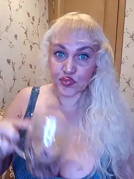 IsabellaBoni online show from December 2025 07:03:01 AM