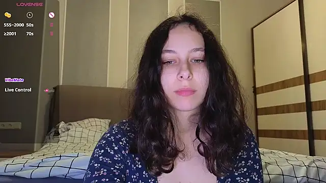 Agatha Sade online show from February 2025 03:32:01 PM