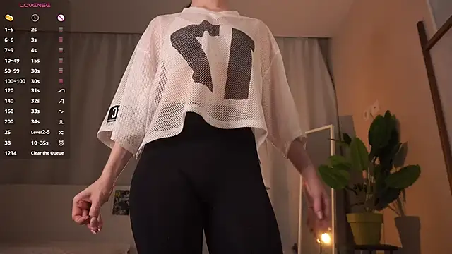 brendacom online show from November 2025 04:29:02 PM